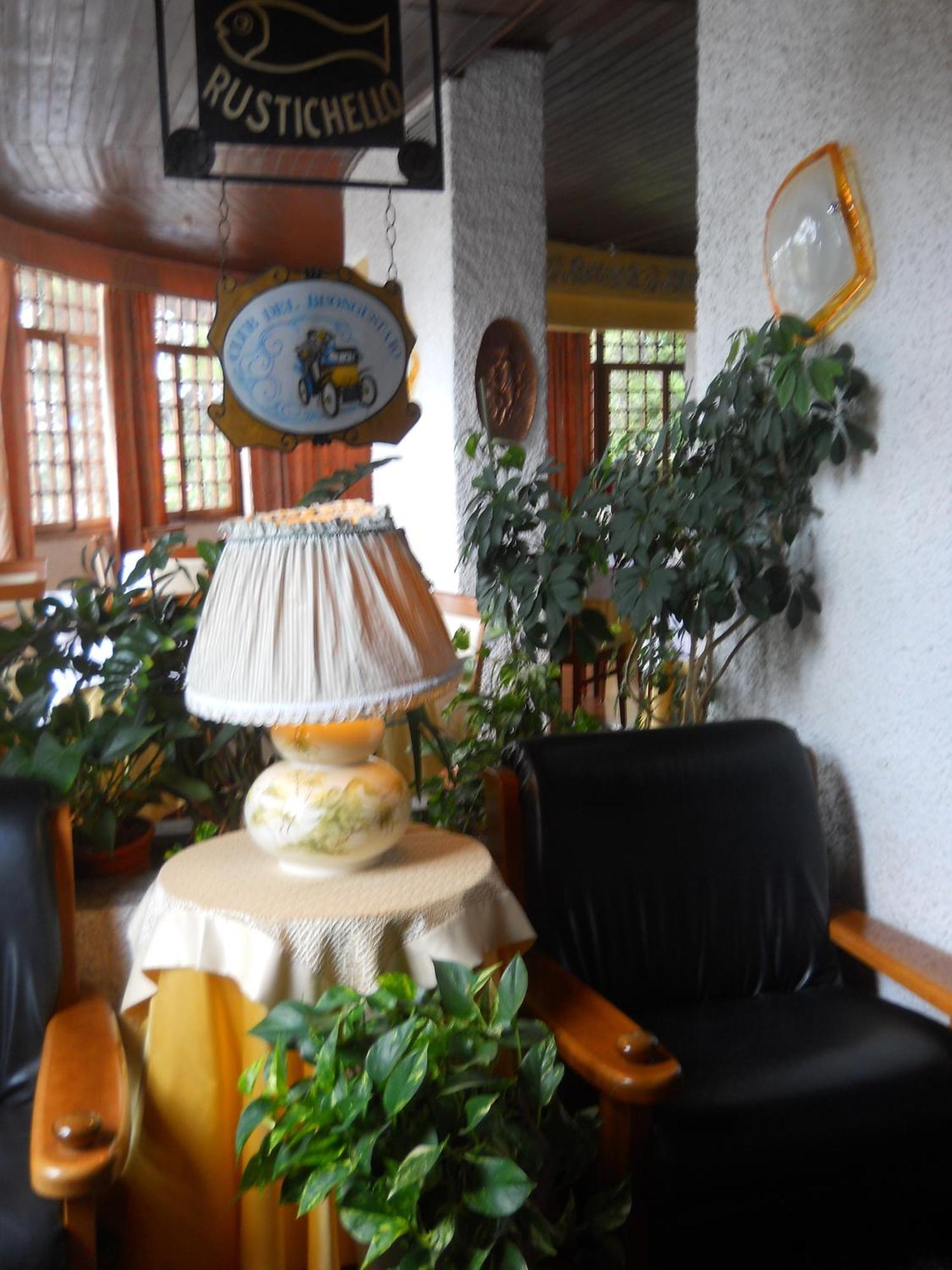 Hotel Il Rustichello โลนาโต ภายนอก รูปภาพ